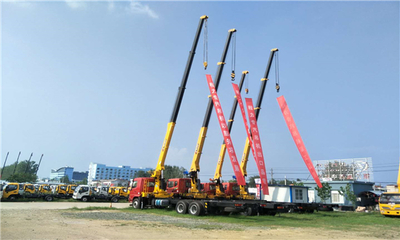 性价比之选 黄牌随车吊与清障车出厂价格解析